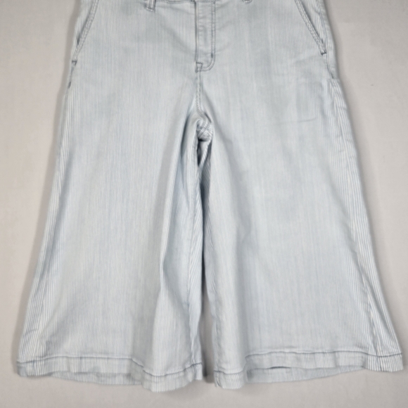 Lane Bryant Size 14 Wide Leg Crop Pinstripe Jean Culotte Capri High Rise 18" L - Picture 6 of 15